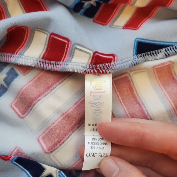 NEW LuLaRoe Light Blue Flag Leggings - Picture 7 of 8